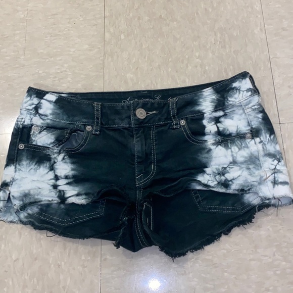 American Eagle Outfitters Pants - These are AMERICAN EAGLE denim shorts! :) they are sized a 6 but fit as a 2-4.